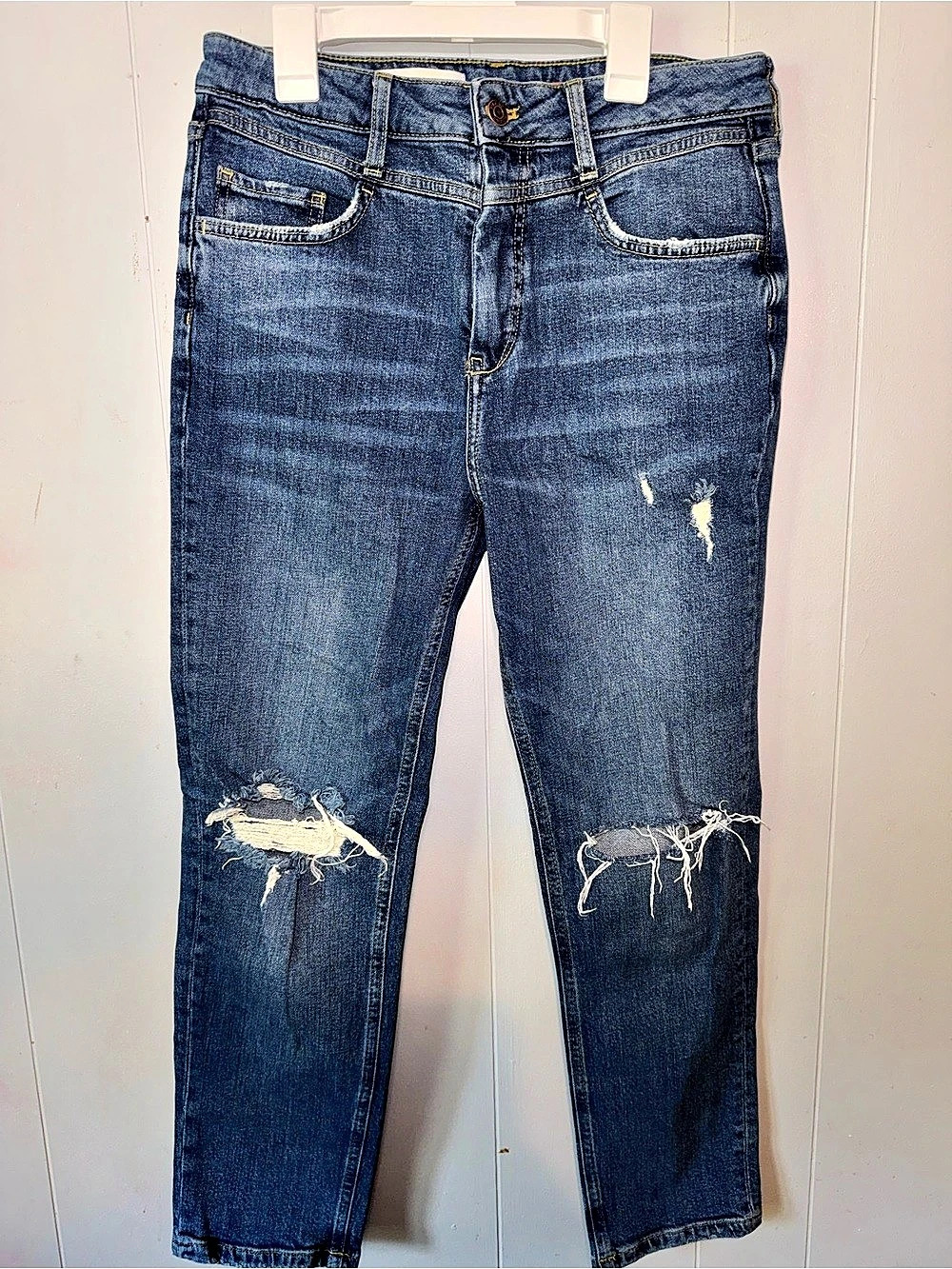 Pilcro Distressed Skinny Jeans in Blue Waist 26